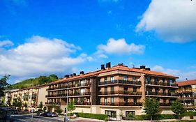 DUPLEX A CAPRICHO CON WIFI Y PARKING GRATUITO A 5 min CENTRO DE SS Ideal familias